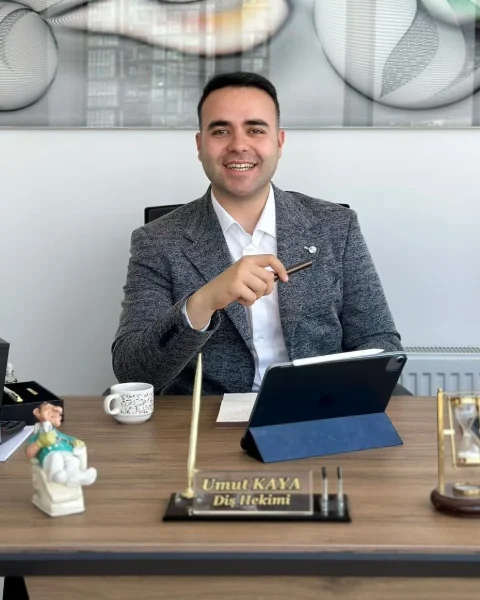 Dr. Dt. Umut KAYA'nın portresi