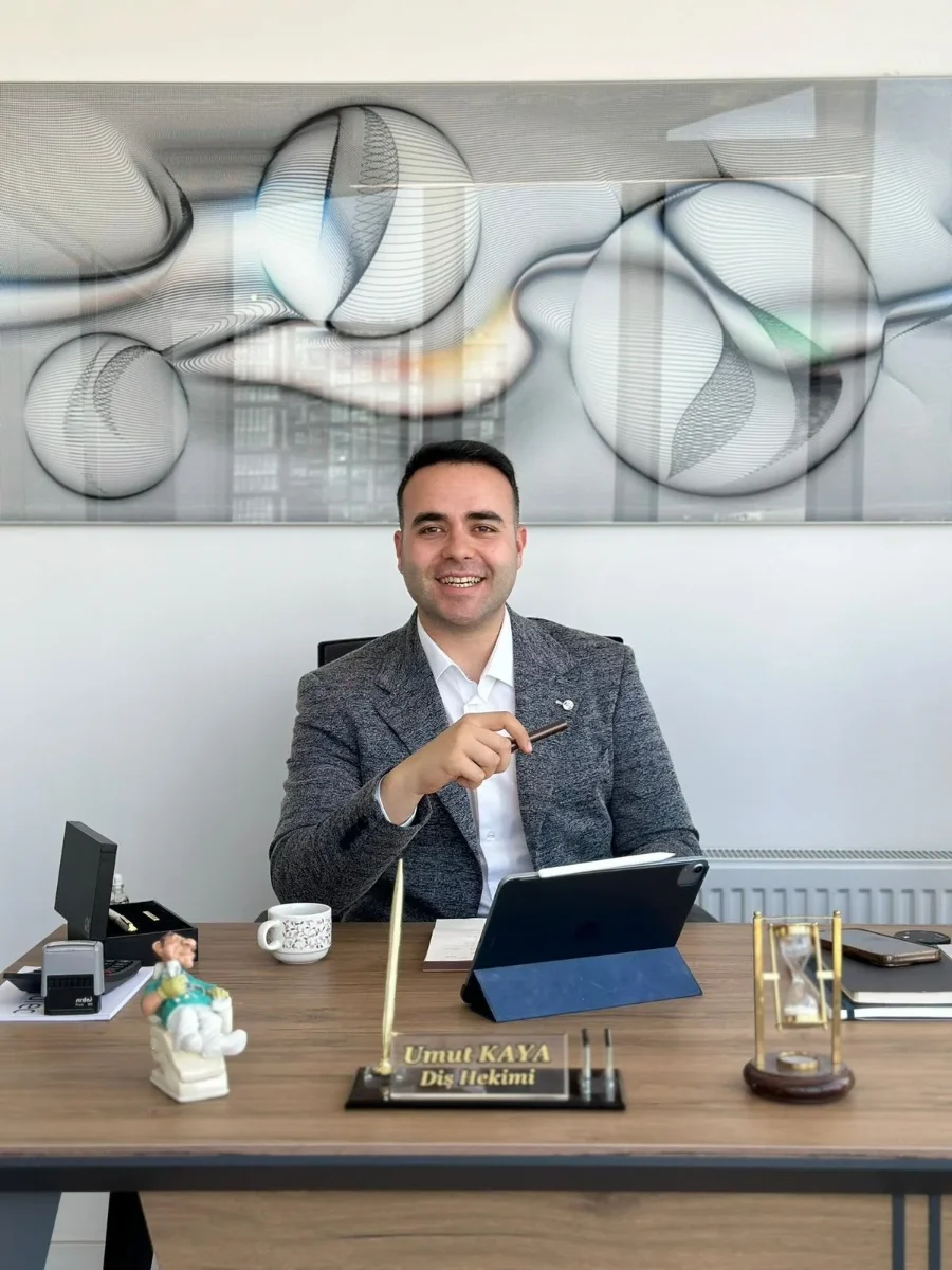 Dr. Dt. Umut KAYA'nın portresi
